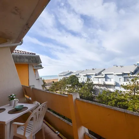 Carina Apartman