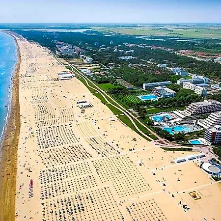 Carina Apartment Bibione